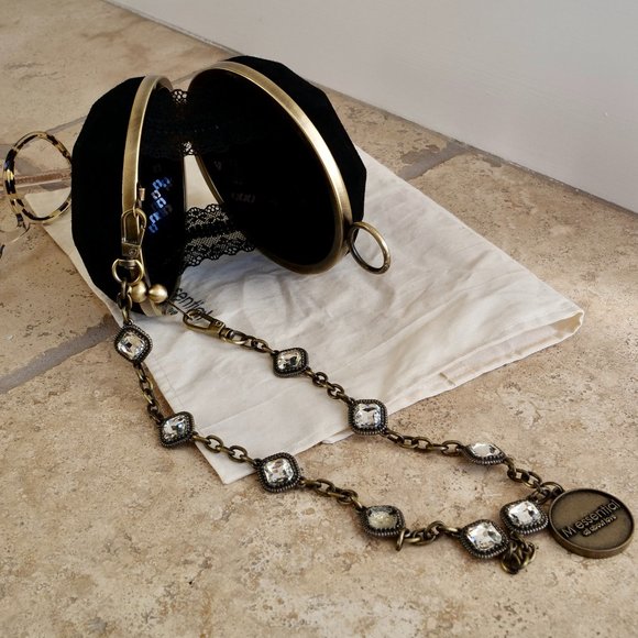 M ESSENTIAL Unique Hexagonal Clutch Purse - Picture 5 of 14